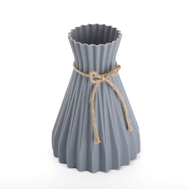 Nordic-Inspired Plastic Vase - DECO