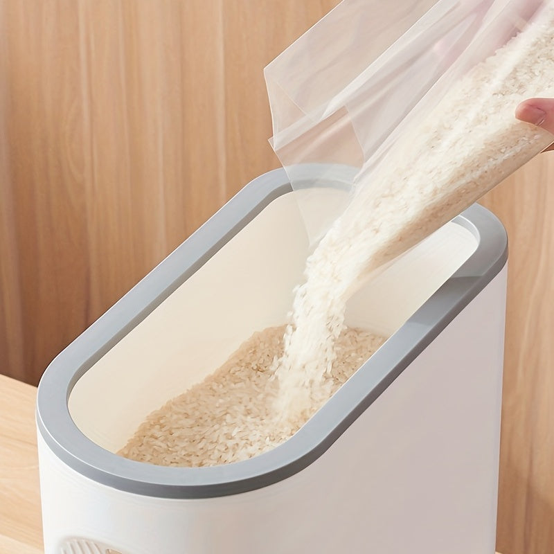 Rice Bucket with Measuring Cup - DECO